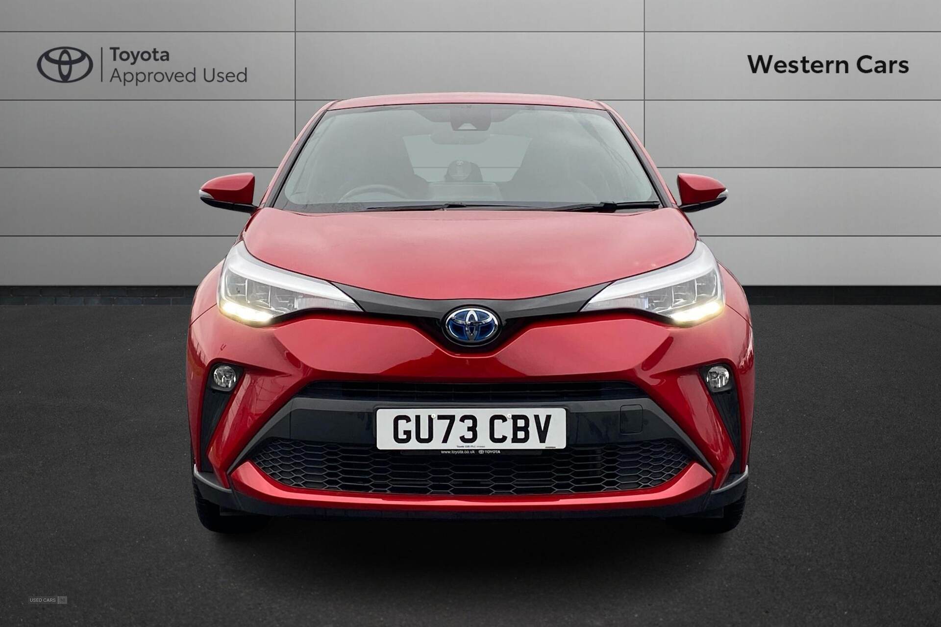Oct 2023 Toyota C-HR 1.8 Hybrid Icon 5dr CVT