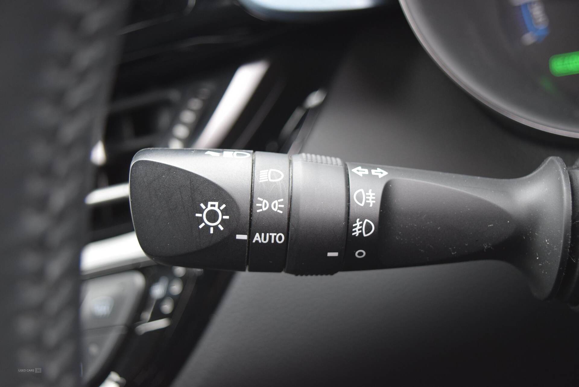 Mar 2022 Toyota C-HR 1.8 Hybrid Design 5dr CVT