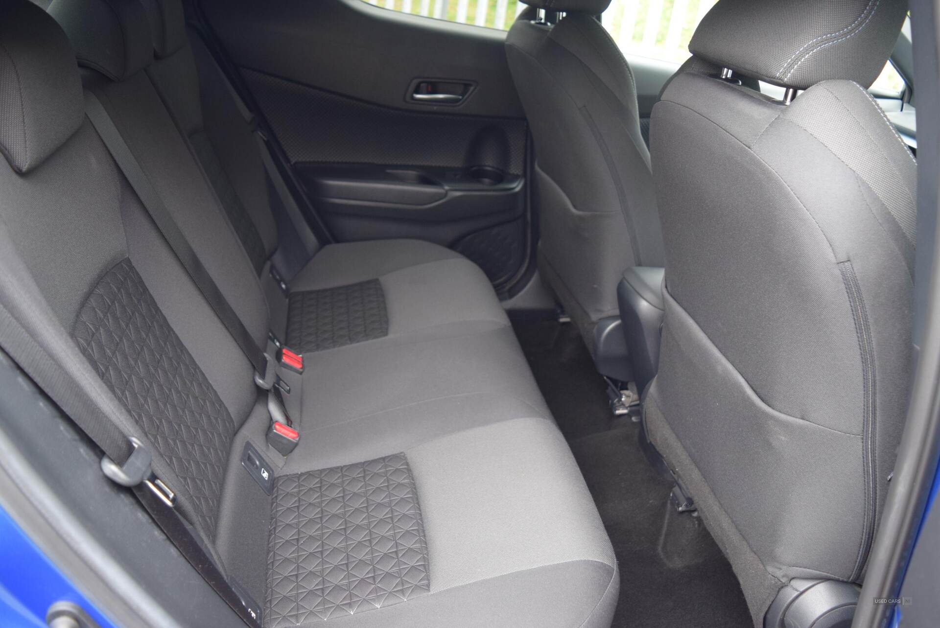 Mar 2022 Toyota C-HR 1.8 Hybrid Design 5dr CVT