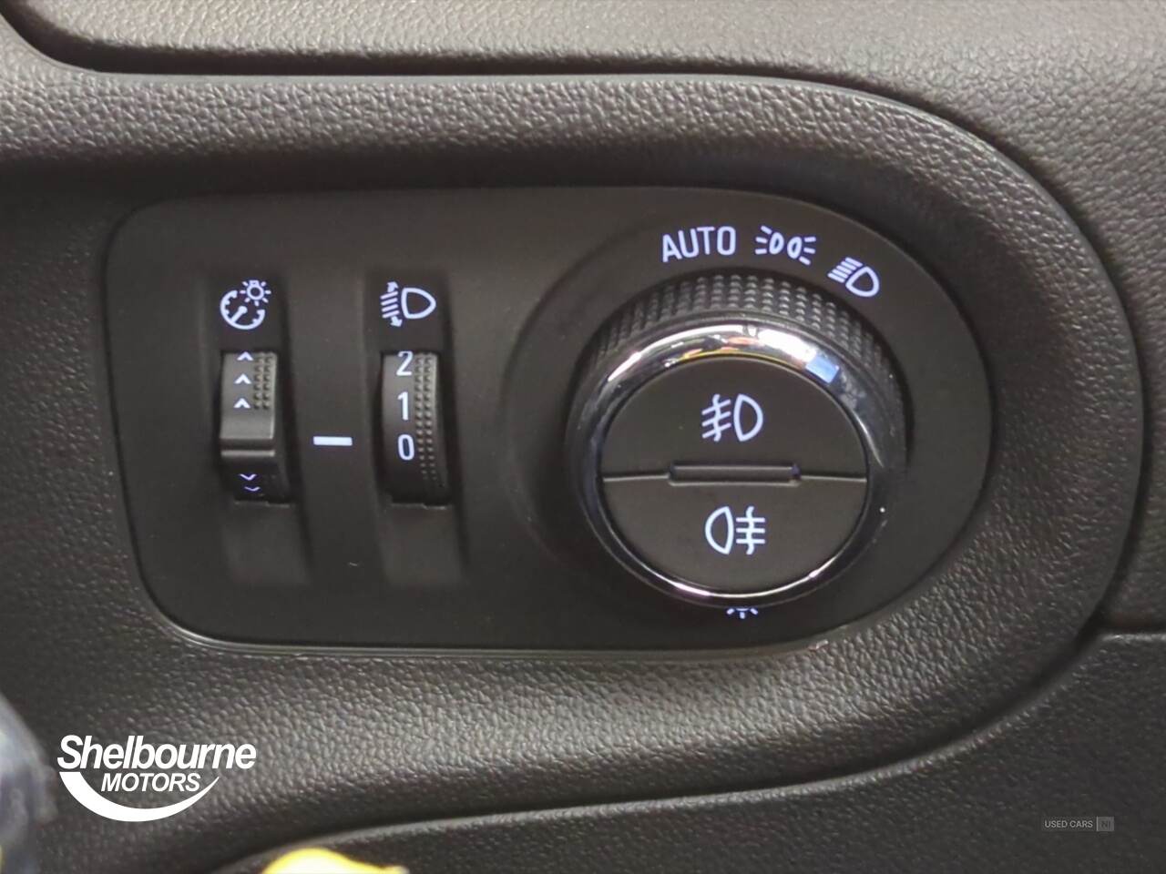 Mar 2021 Vauxhall Grandland X 1.2 Turbo Elite Nav 5dr