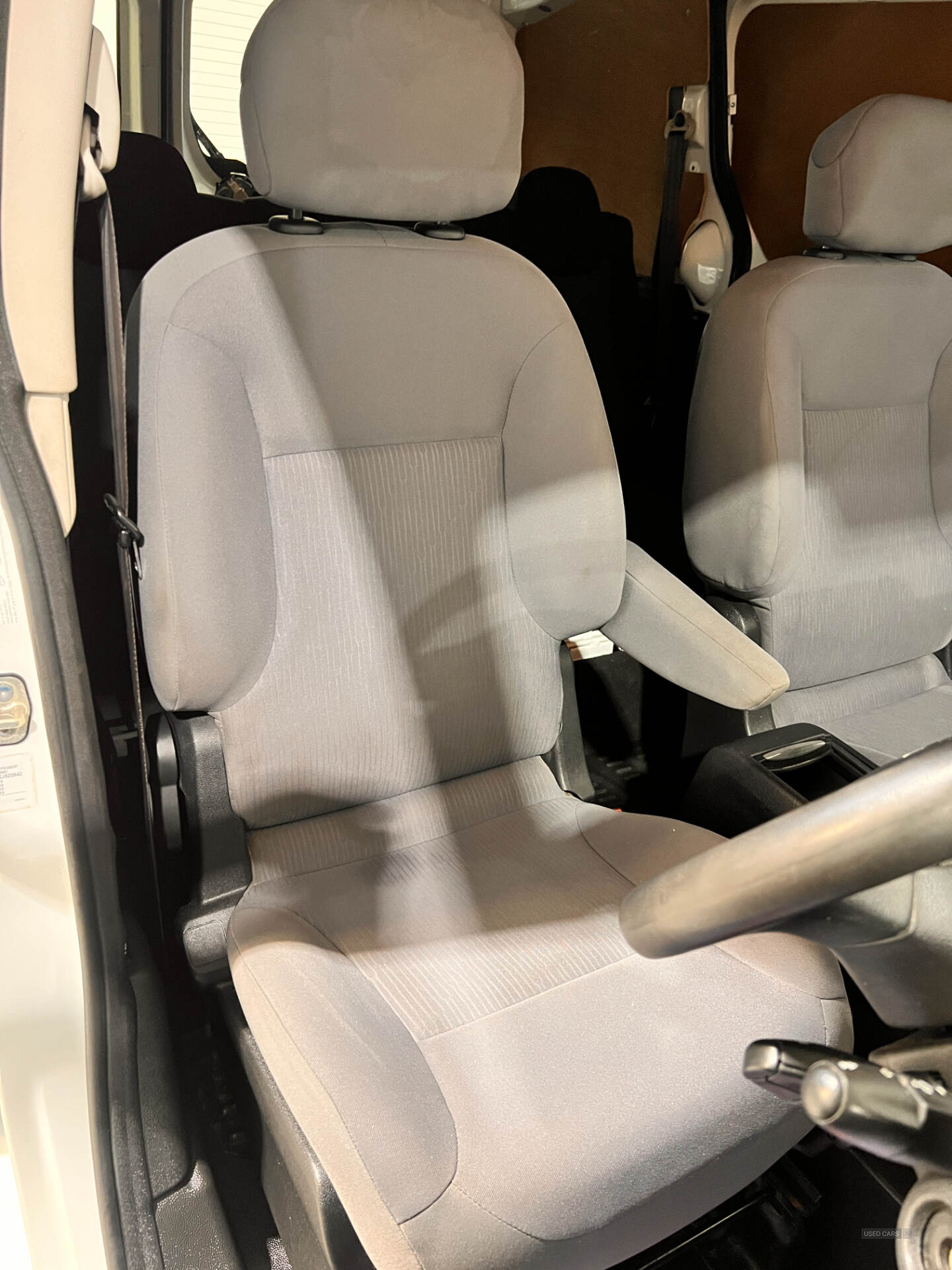 Dec 2016 Peugeot Partner 715 S 1.6 BlueHDi 100 Crew Van