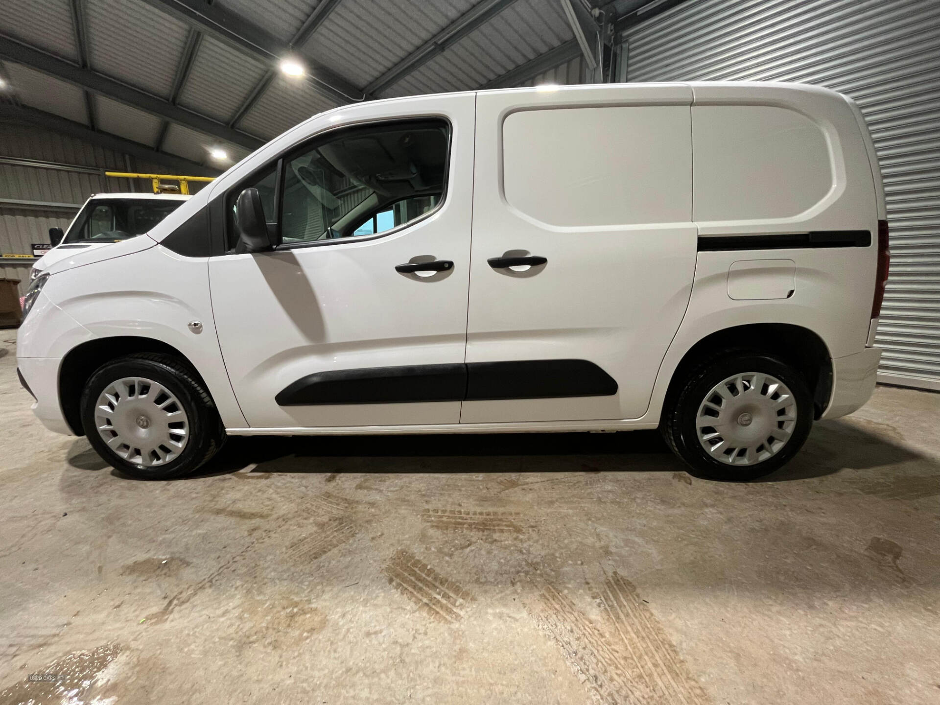 Jan 2021 Vauxhall Combo 2000 1.5 Turbo D 100ps H1 Sportive Van