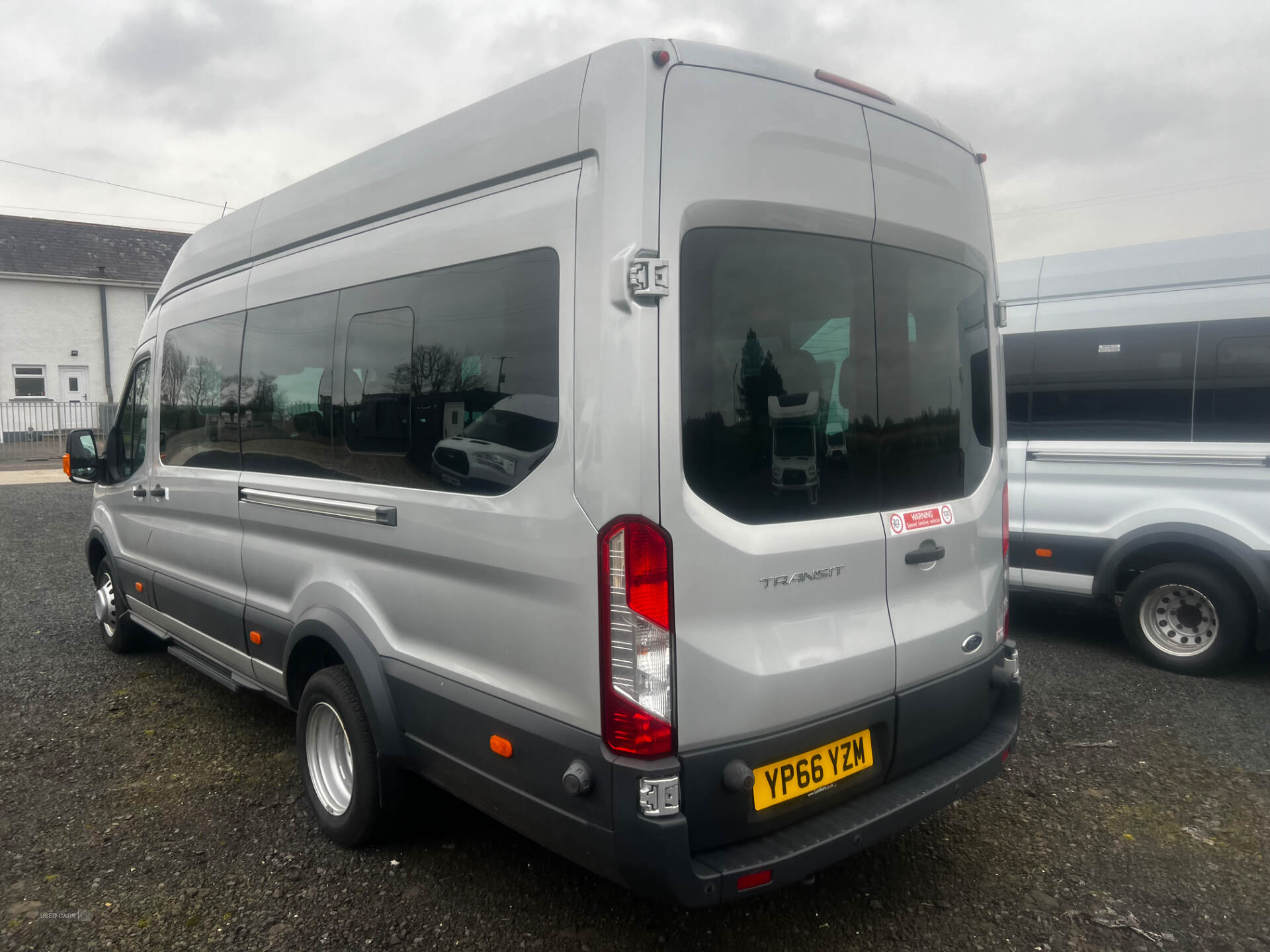 Ford Transit 460 L4 MINIBUS DIESEL RWD in Antrim