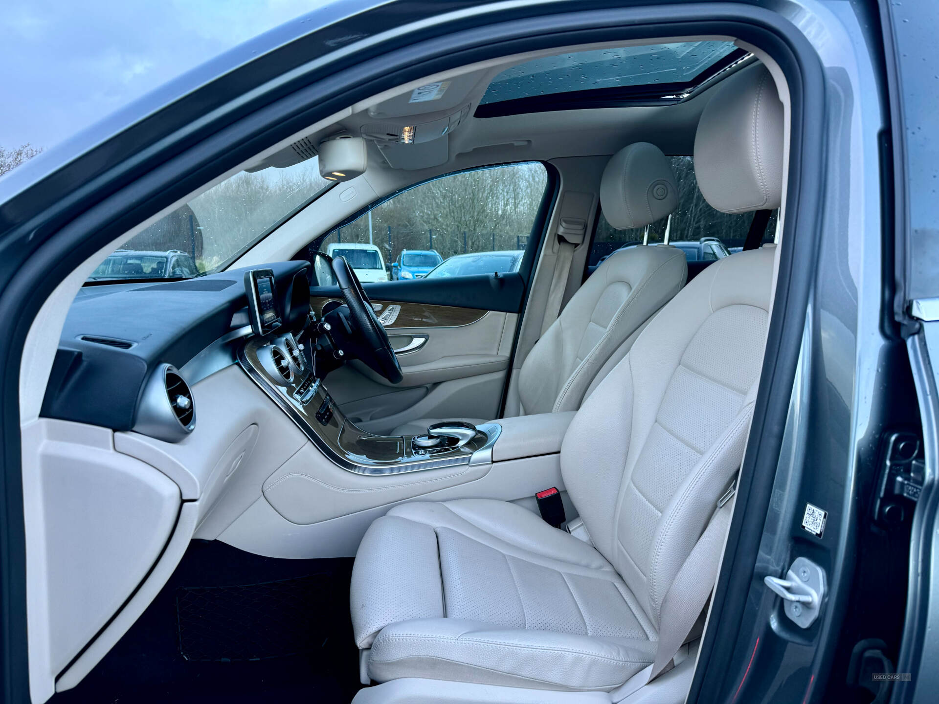 Nov 2015 Mercedes GLC-Class GLC 250d 4Matic Sport Premium 5dr 9G-Tronic