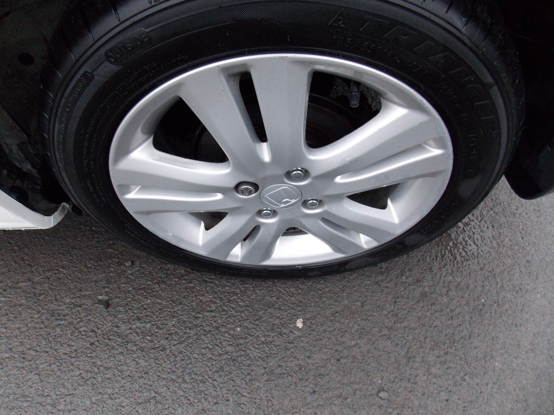 Sep 2013 Honda Jazz 1.4 i-VTEC ES Plus 5dr CVT