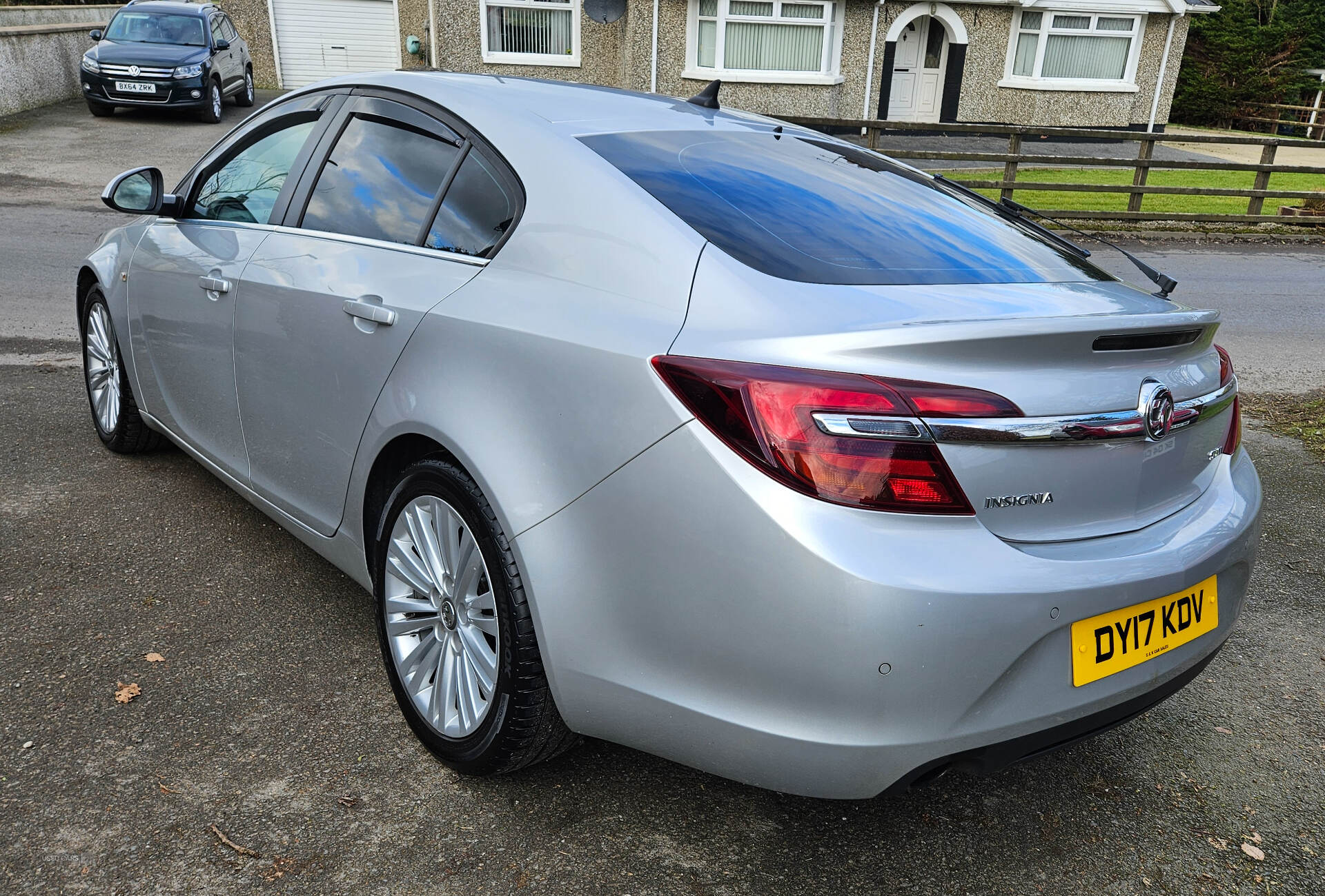 Jun 2017 Vauxhall Insignia 2.0 CDTi [170] ecoFLEX Design Nav 5dr [Start Stop]