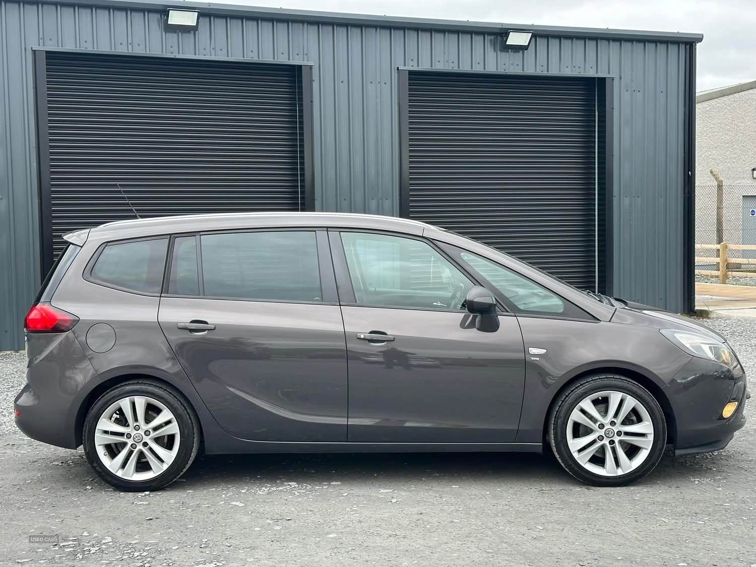 Nov 2014 Vauxhall Zafira 2.0 CDTi [165] SRi 5dr [non Start Stop]