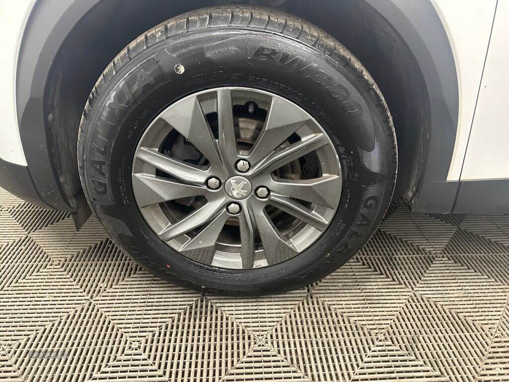 Jan 2022 Peugeot 2008 1.2 PureTech Active Premium 5dr
