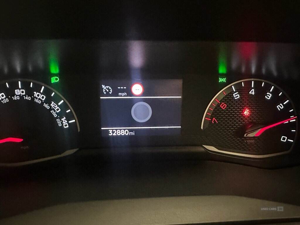 Jan 2022 Peugeot 2008 1.2 PureTech Active Premium 5dr