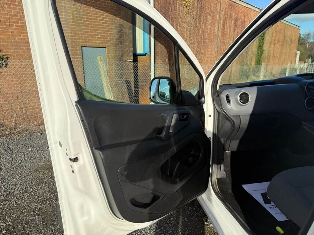 May 2013 Citroen Berlingo 1.6 HDi 625Kg LX 75ps