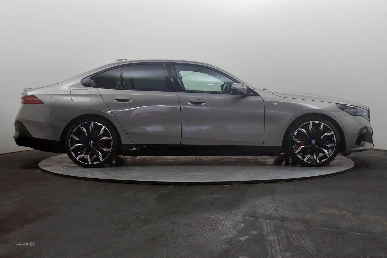 Oct 2023 BMW i5 250kW eDrive40 M Sport Pro 84kWh 4dr Auto