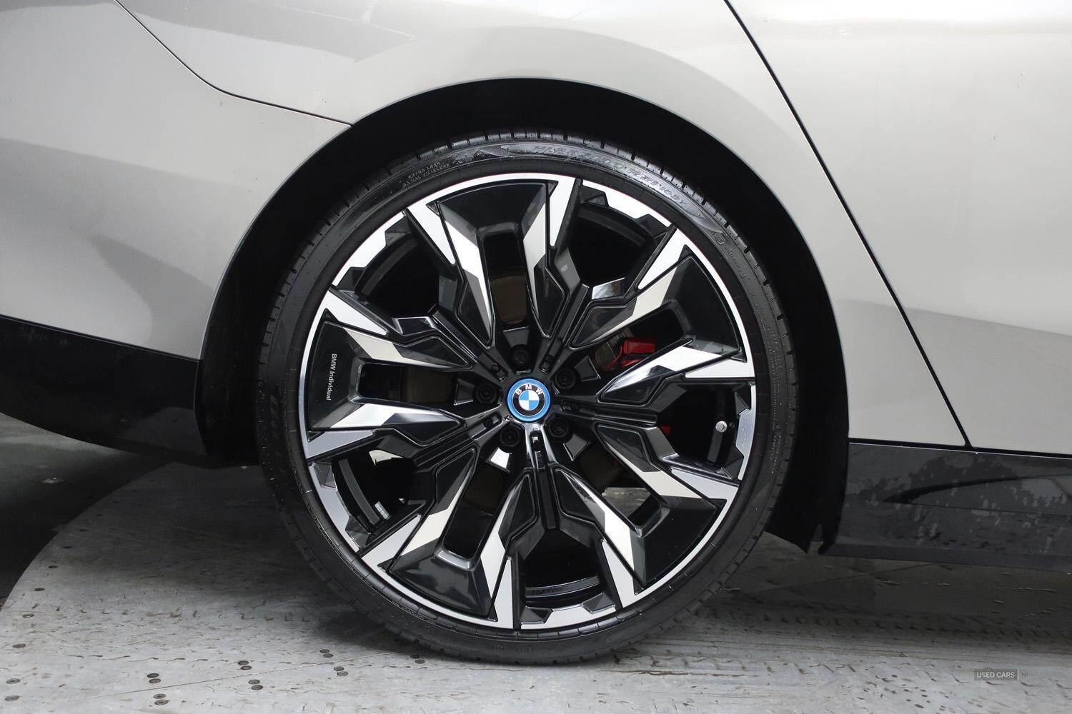 Oct 2023 BMW i5 250kW eDrive40 M Sport Pro 84kWh 4dr Auto