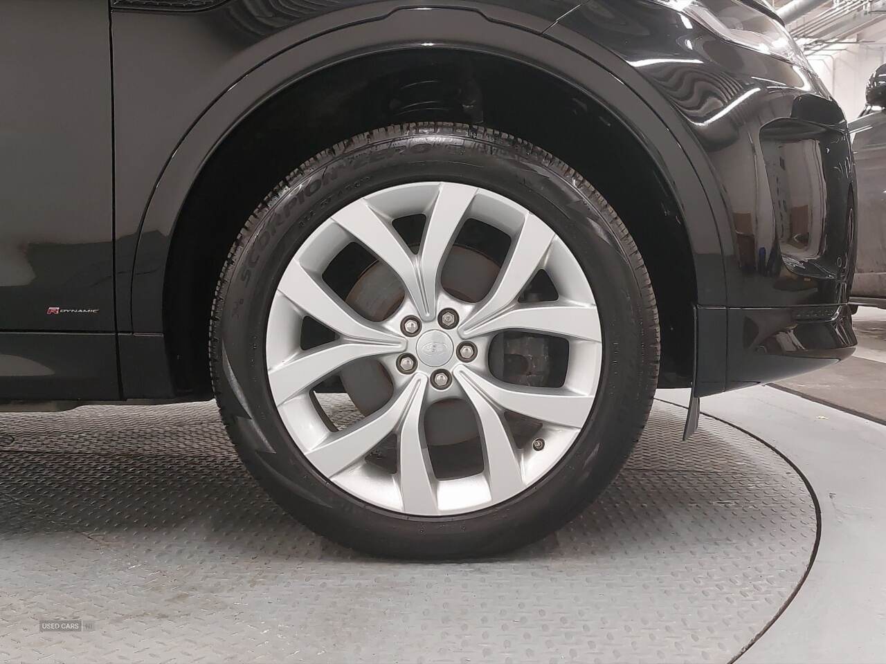 May 2021 Land Rover Discovery Sport 1.5 P300e R-Dynamic SE 5dr Auto [5 Seat]