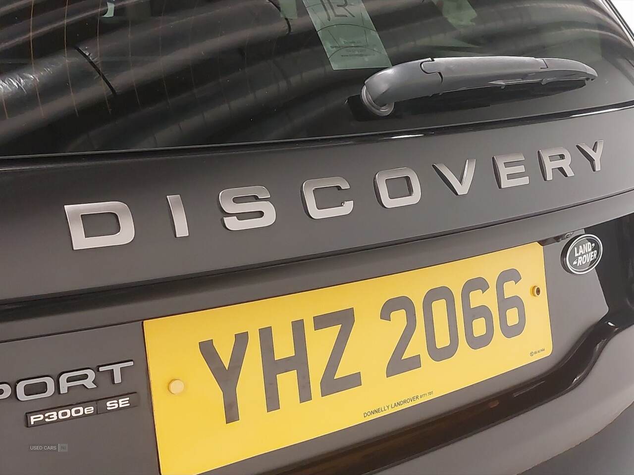May 2021 Land Rover Discovery Sport 1.5 P300e R-Dynamic SE 5dr Auto [5 Seat]