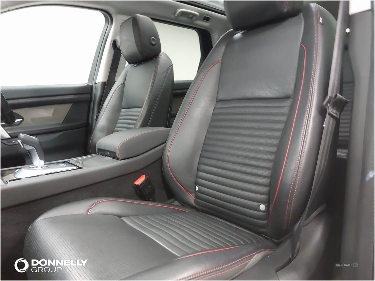 May 2021 Land Rover Discovery Sport 1.5 P300e R-Dynamic SE 5dr Auto [5 Seat]