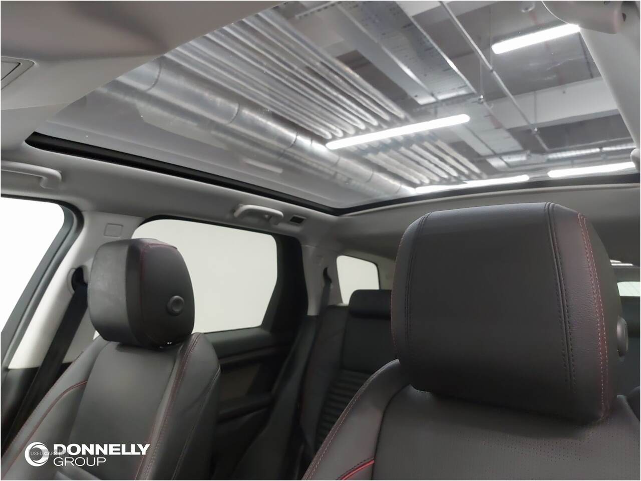 May 2021 Land Rover Discovery Sport 1.5 P300e R-Dynamic SE 5dr Auto [5 Seat]