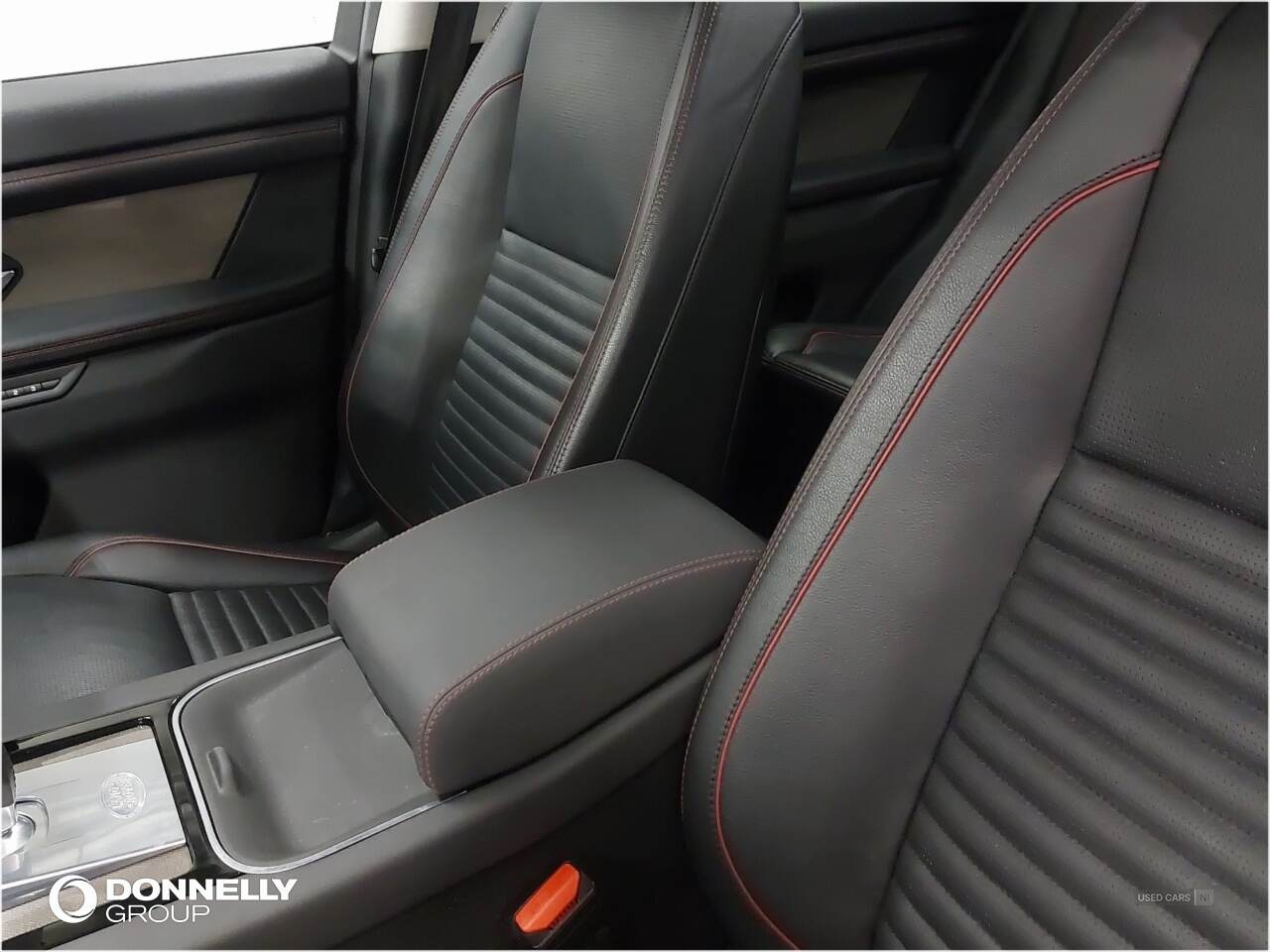 May 2021 Land Rover Discovery Sport 1.5 P300e R-Dynamic SE 5dr Auto [5 Seat]