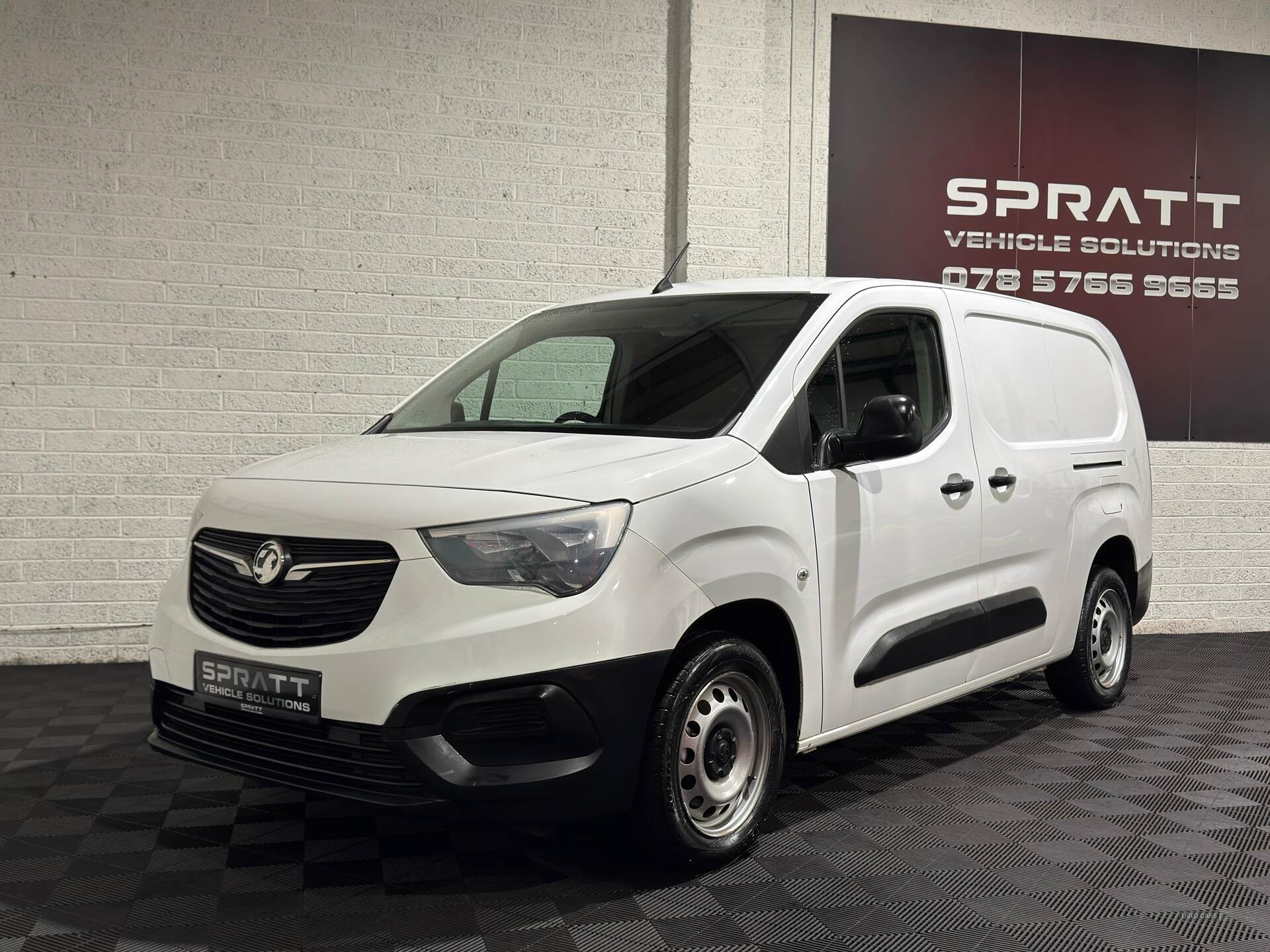 Jun 2019 Vauxhall Combo 2300 1.6 Turbo D 100ps H1 Edition Van