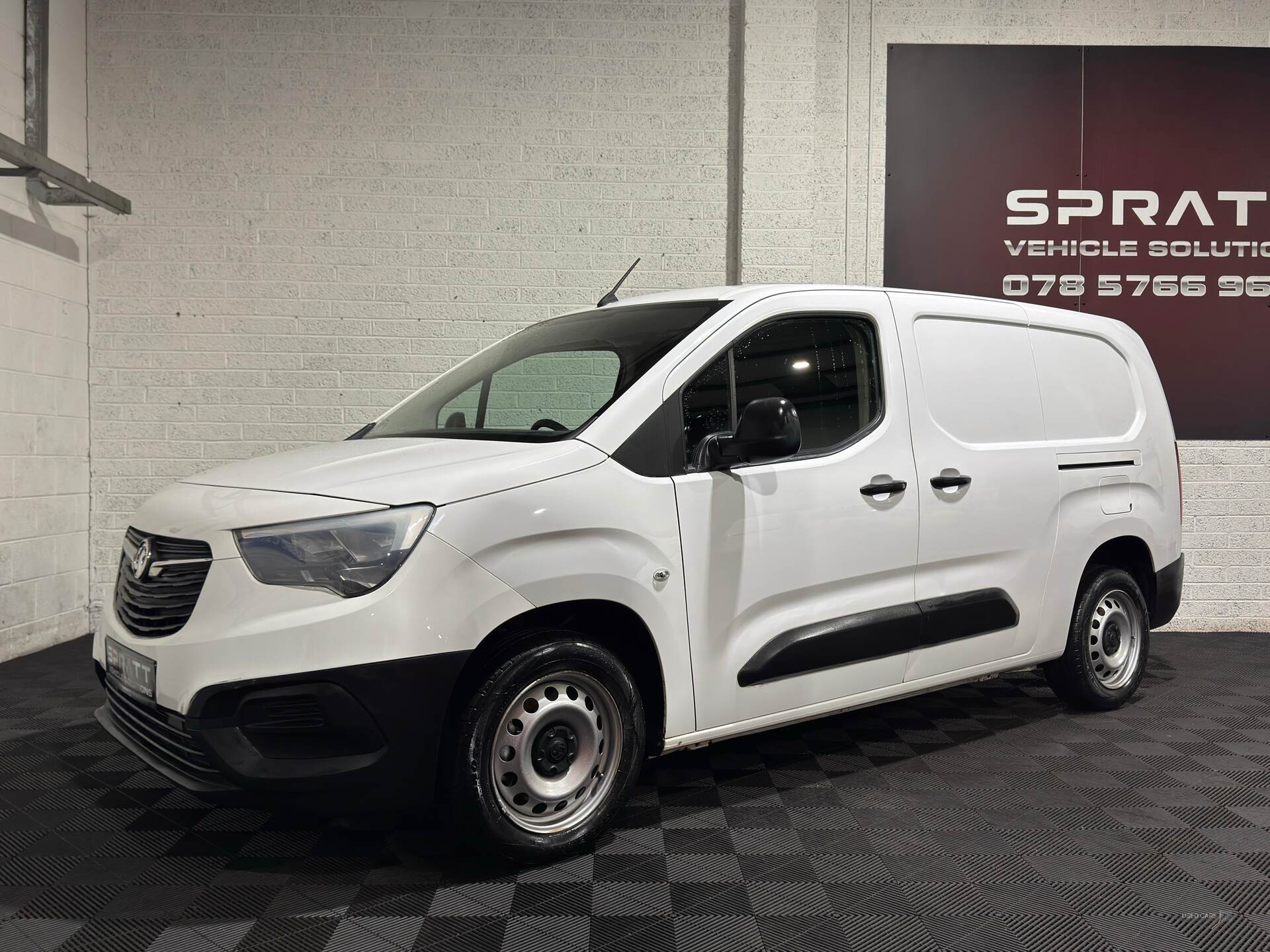 Jun 2019 Vauxhall Combo 2300 1.6 Turbo D 100ps H1 Edition Van