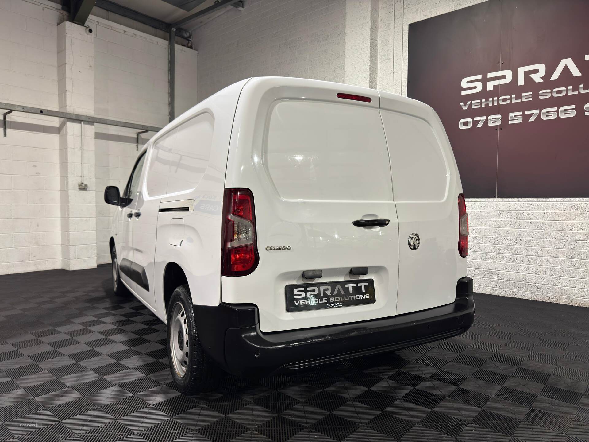 Jun 2019 Vauxhall Combo 2300 1.6 Turbo D 100ps H1 Edition Van