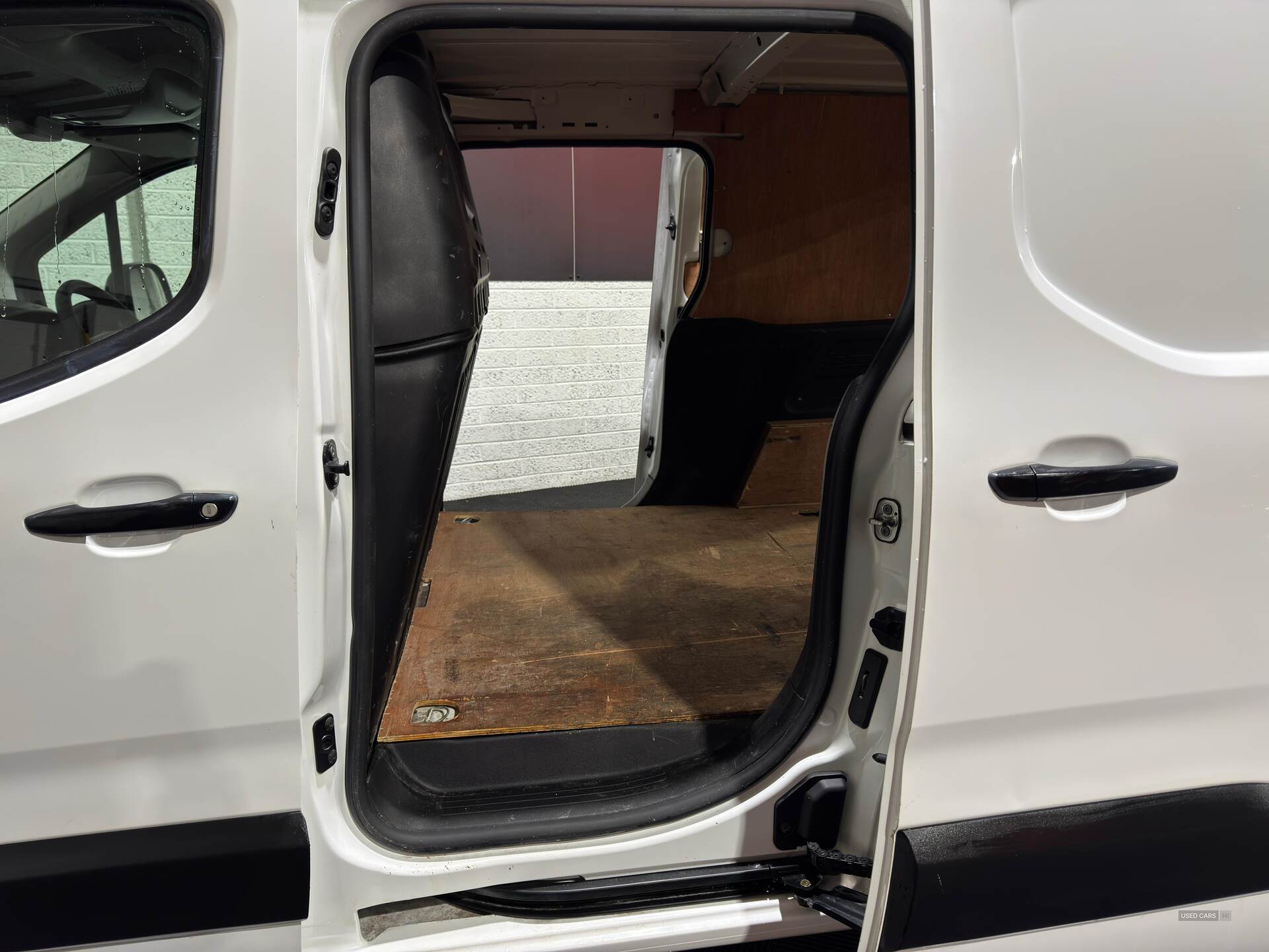Jun 2019 Vauxhall Combo 2300 1.6 Turbo D 100ps H1 Edition Van