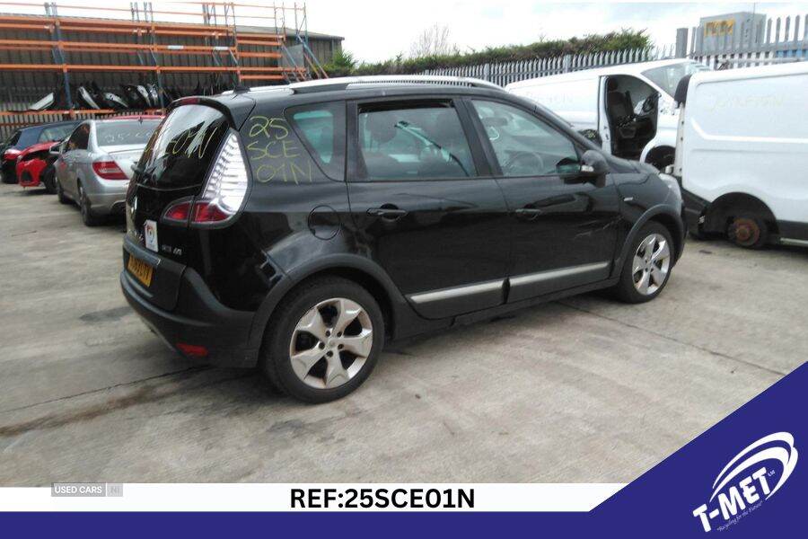 Sep 2013 Renault Scenic XMOD 1.5 dCi Dynamique TomTom Energy 5dr [Bose+][S/S]