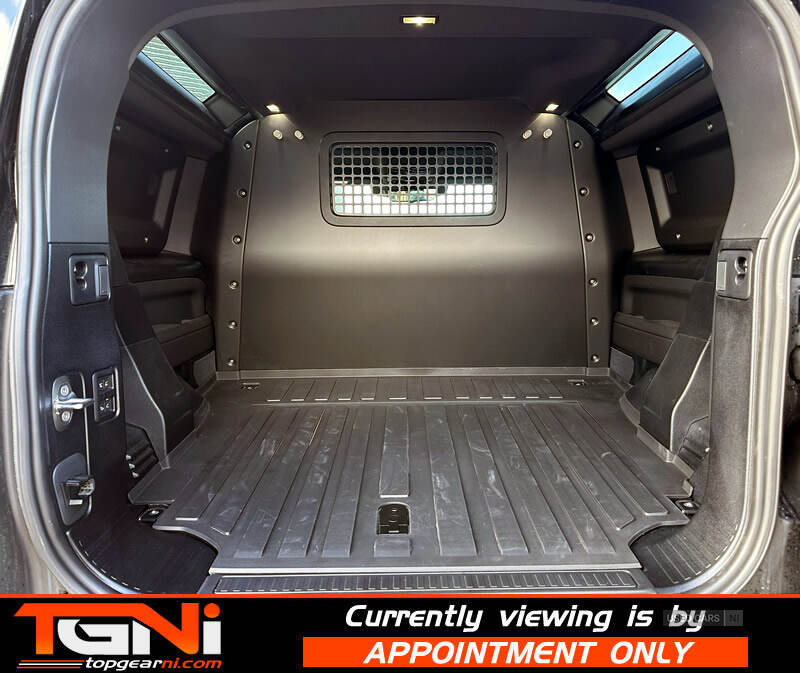 May 2024 Land Rover Defender 3.0 D300 Hard Top X-Dynamic HSE Auto