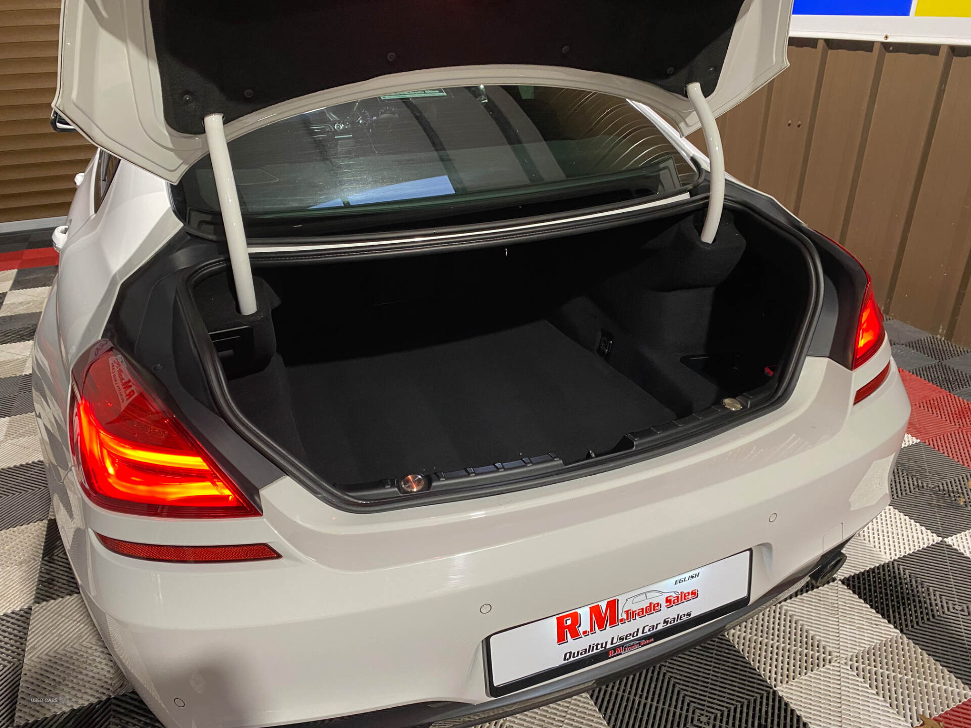 Sep 2016 BMW 6 Series 640d M Sport 4dr Auto
