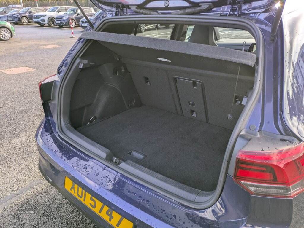 Jun 2021 Volkswagen Golf 1.5 TSI R-Line 5dr