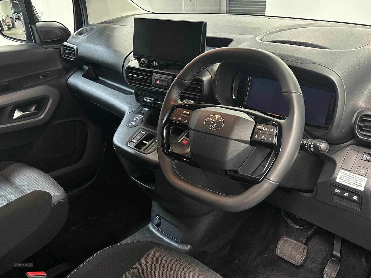 Jan 2025 Toyota Proace City Verso 100Kw Design L1 50Kwh 5Dr Auto