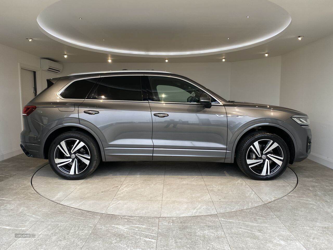 Jun 2019 Volkswagen Touareg 3.0 V6 TDI 4Motion 231 R-Line Tech 5dr Tip Auto