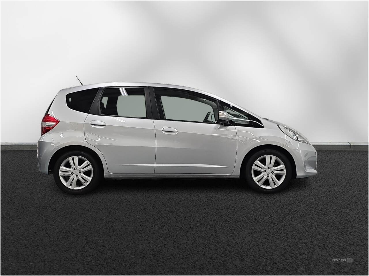 Nov 2014 Honda Jazz 1.4 i-VTEC ES Plus 5dr