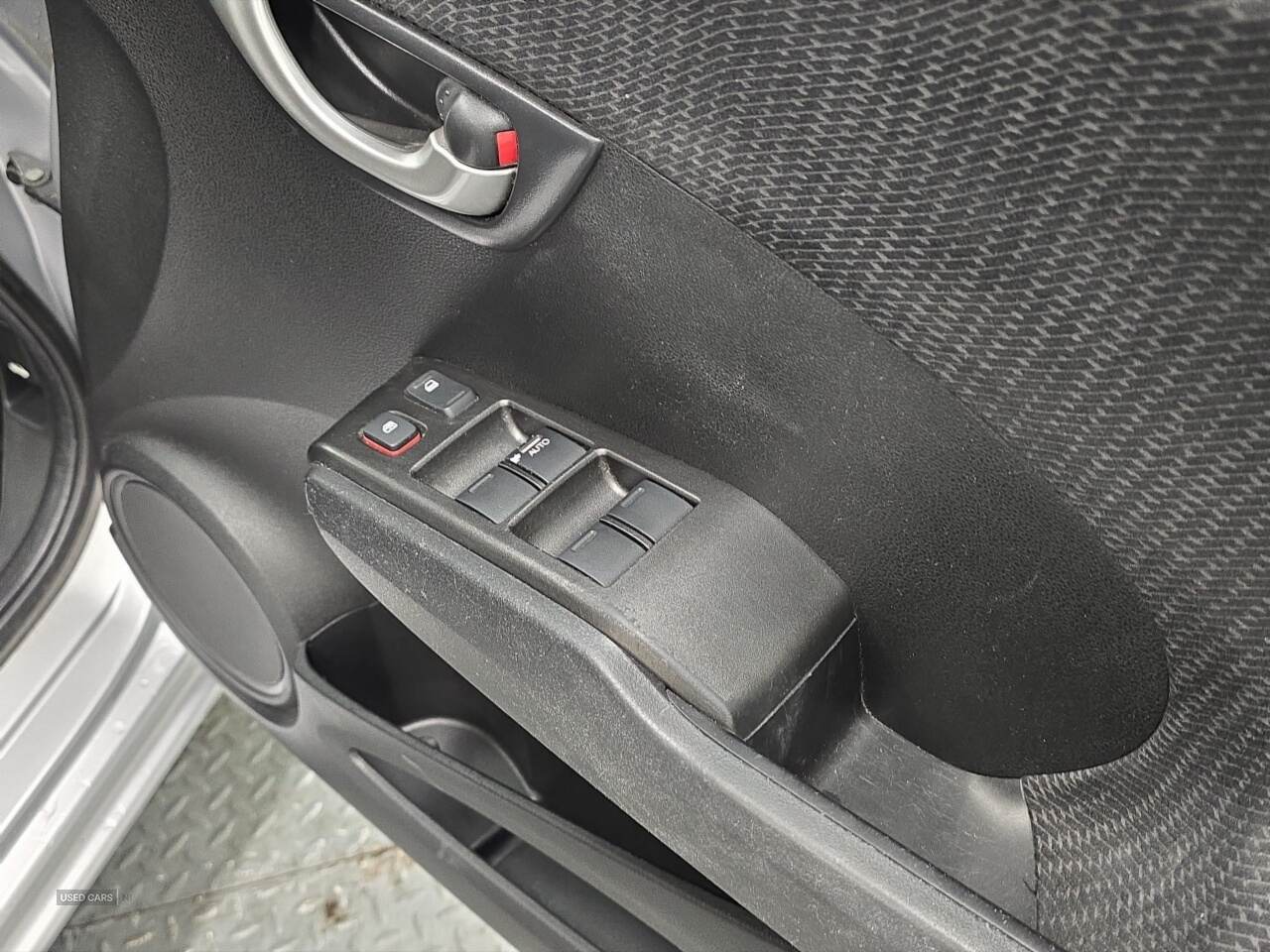 Nov 2014 Honda Jazz 1.4 i-VTEC ES Plus 5dr