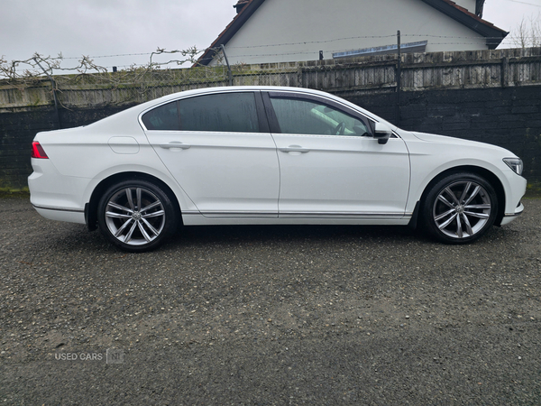 Volkswagen Passat DIESEL SALOON in Down