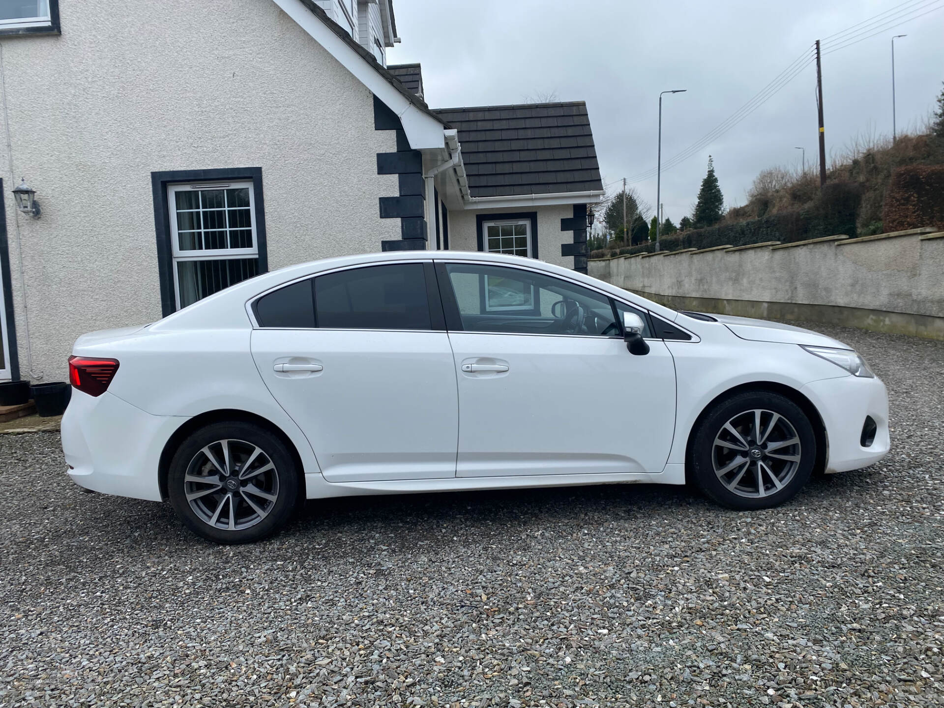 Apr 2016 Toyota Avensis 1.6D Active 4dr
