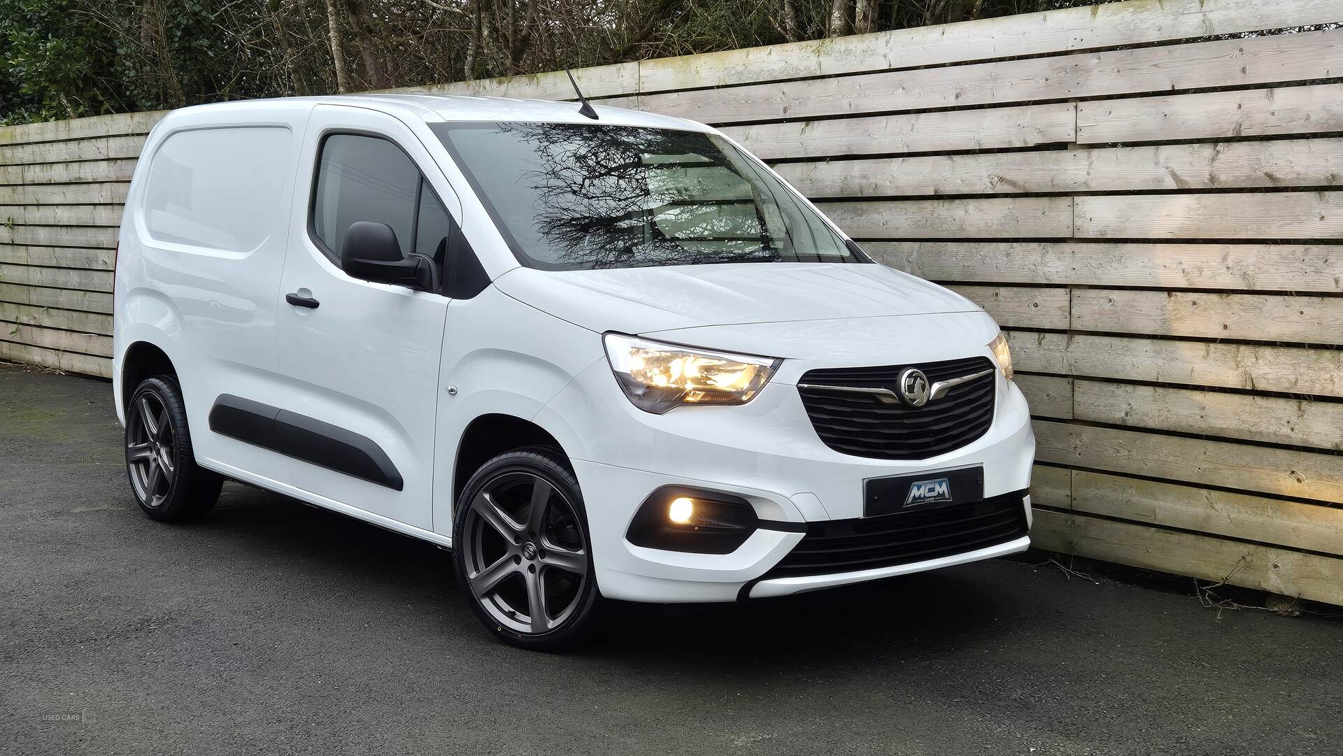 Jan 2022 Vauxhall Combo 2300 1.5 Turbo D 100ps H1 Sportive Van
