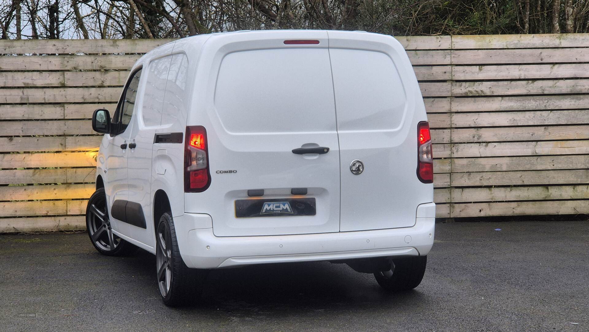 Jan 2022 Vauxhall Combo 2300 1.5 Turbo D 100ps H1 Sportive Van