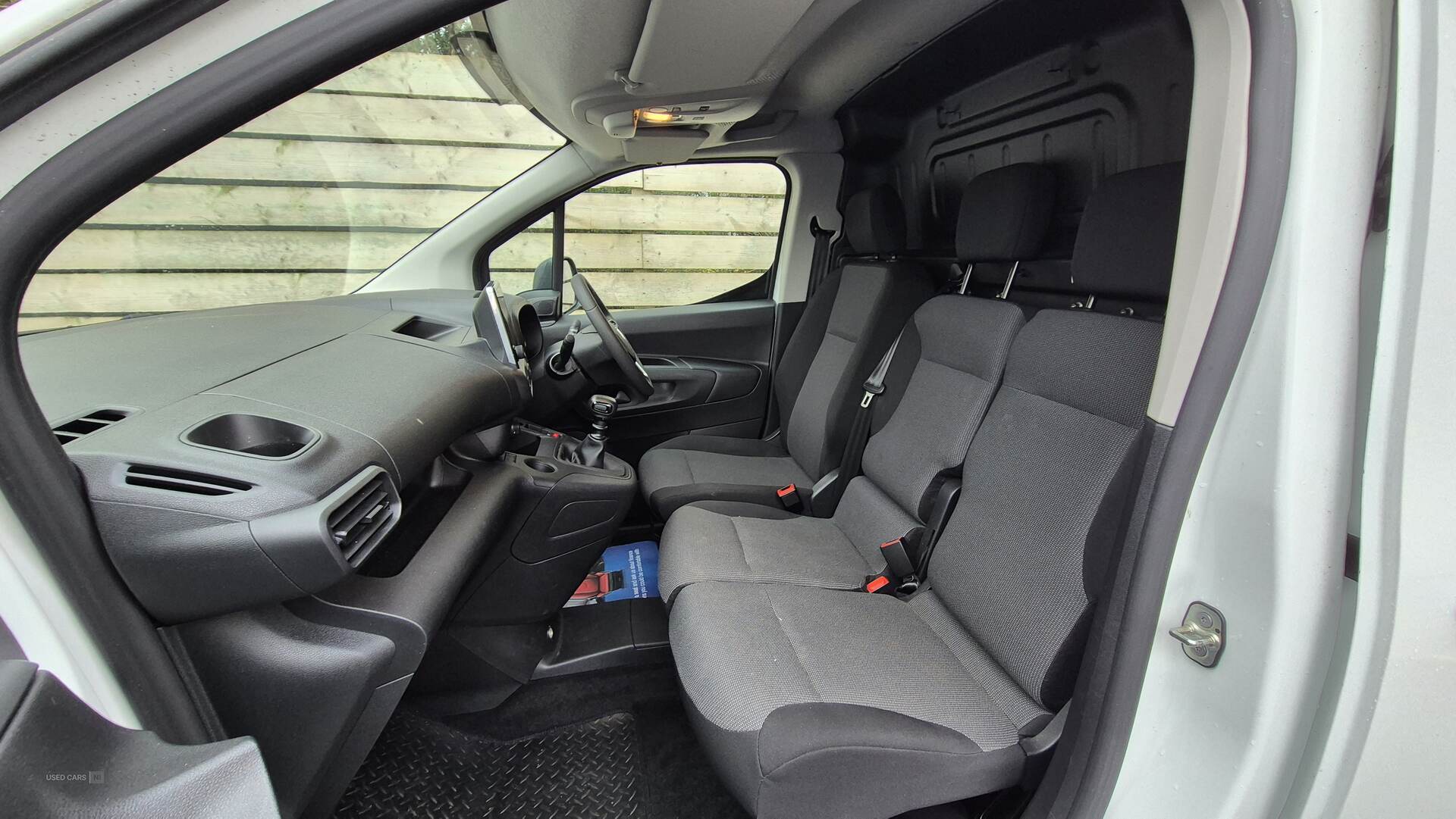 Jan 2022 Vauxhall Combo 2300 1.5 Turbo D 100ps H1 Sportive Van