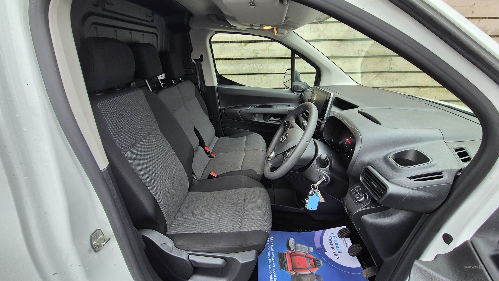 Jan 2022 Vauxhall Combo 2300 1.5 Turbo D 100ps H1 Sportive Van