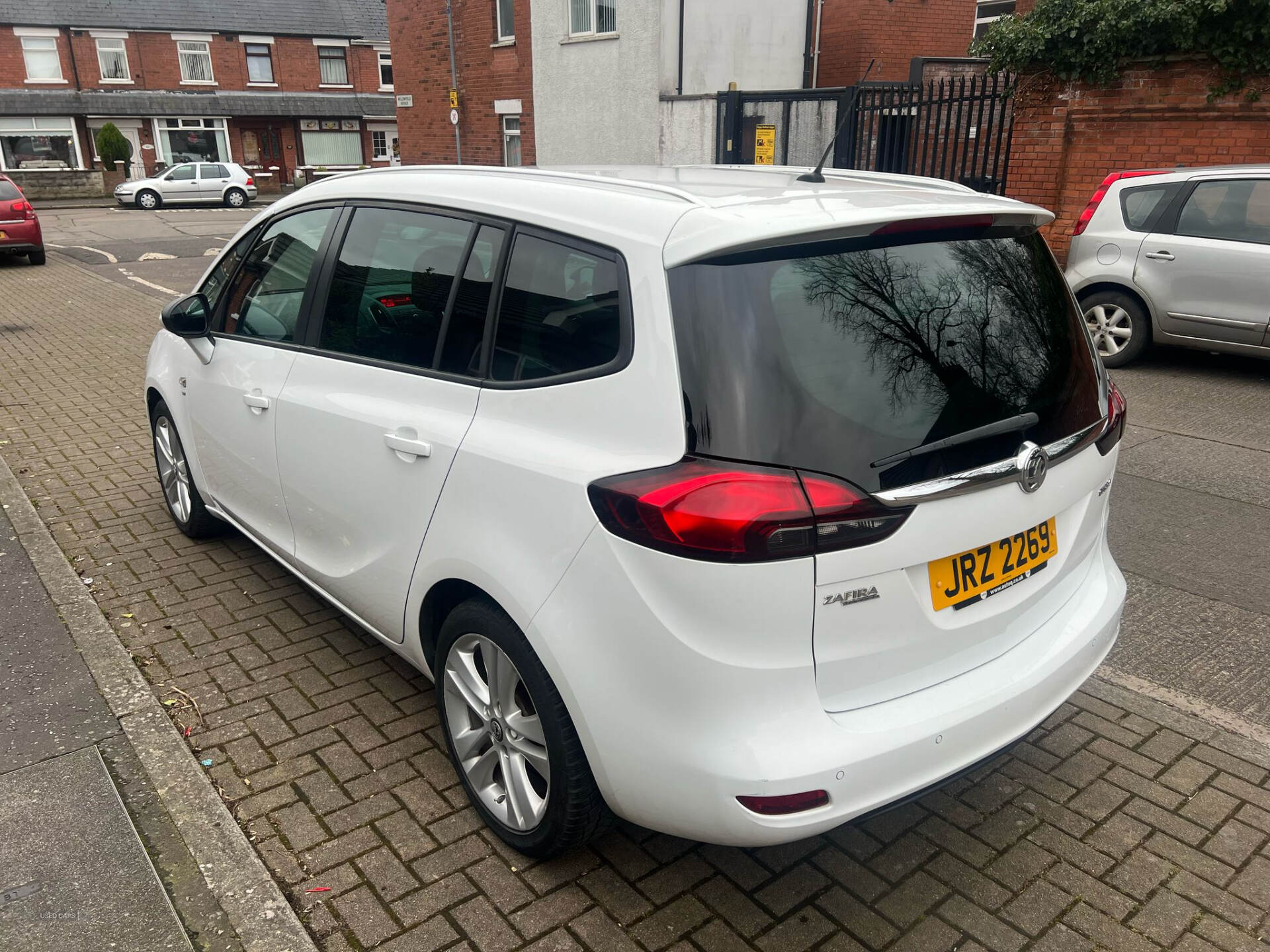 Apr 2015 Vauxhall Zafira Tourer 1.4T SRi 5dr