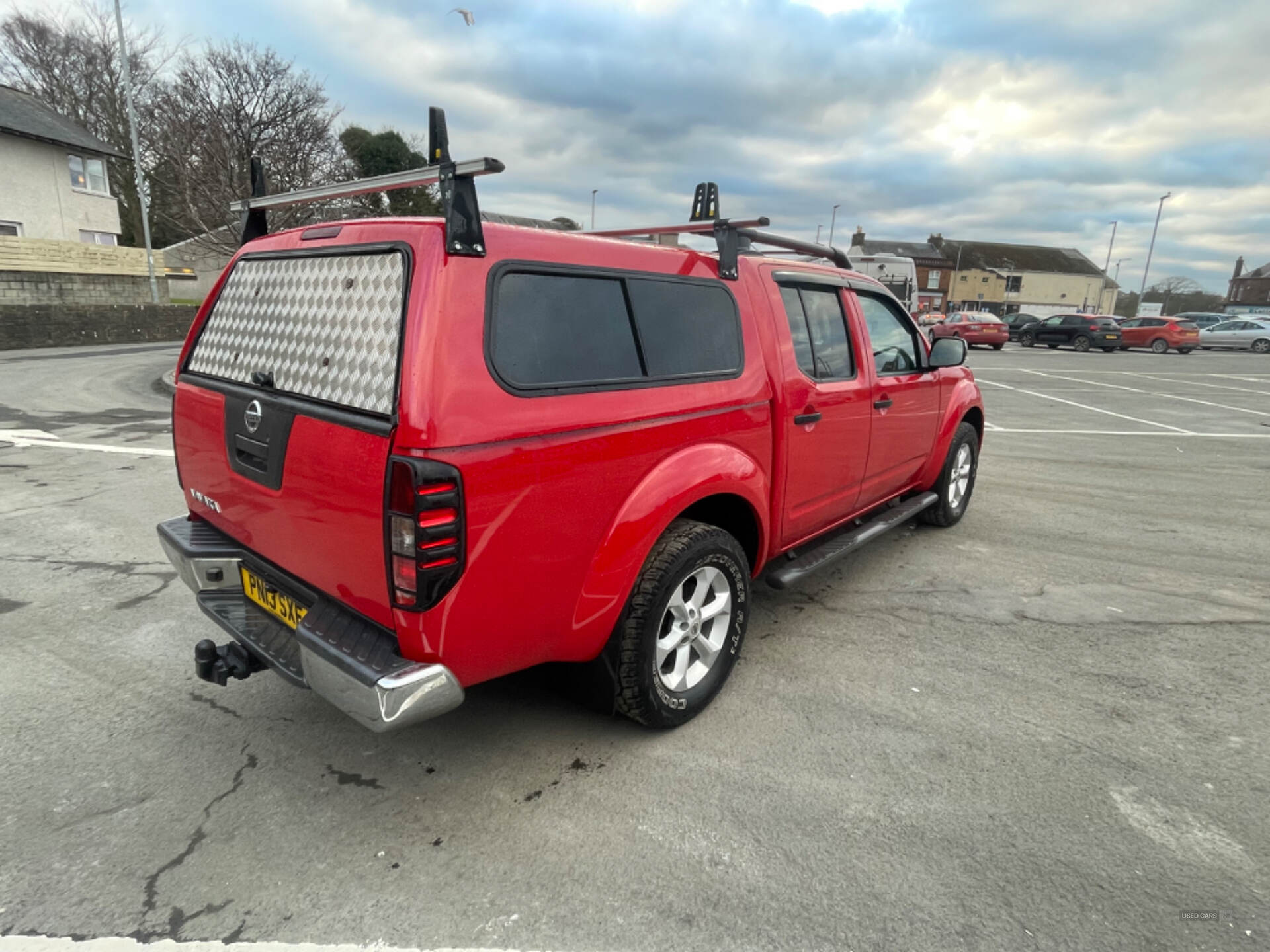 Jun 2013 Nissan Navara Double Cab Pick Up Tekna 2.5dCi 190 4WD