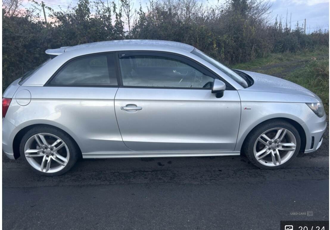 Jun 2011 Audi A1 1.6 TDI S Line 3dr