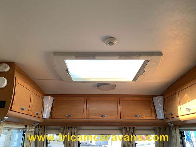 2008 Lunar Clubman EB Fixed End Bed 4 Berth