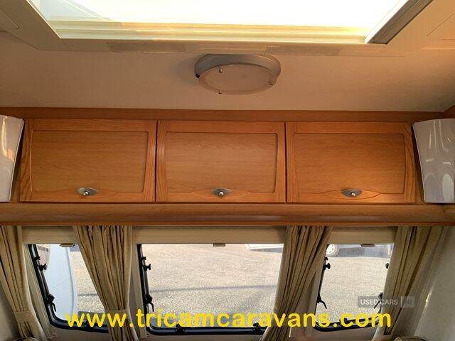 2008 Lunar Clubman EB Fixed End Bed 4 Berth