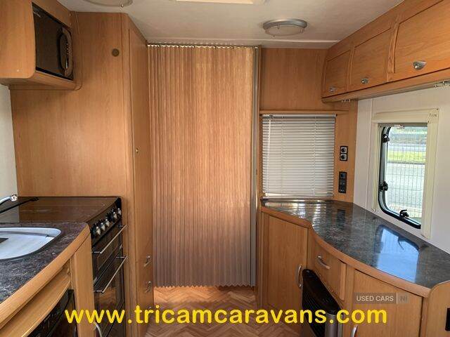 2008 Lunar Clubman EB Fixed End Bed 4 Berth