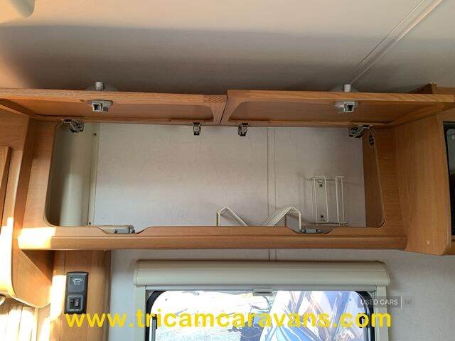 2008 Lunar Clubman EB Fixed End Bed 4 Berth