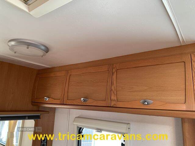 2008 Lunar Clubman EB Fixed End Bed 4 Berth