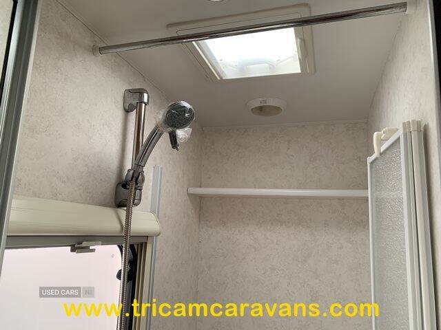 2008 Lunar Clubman EB Fixed End Bed 4 Berth