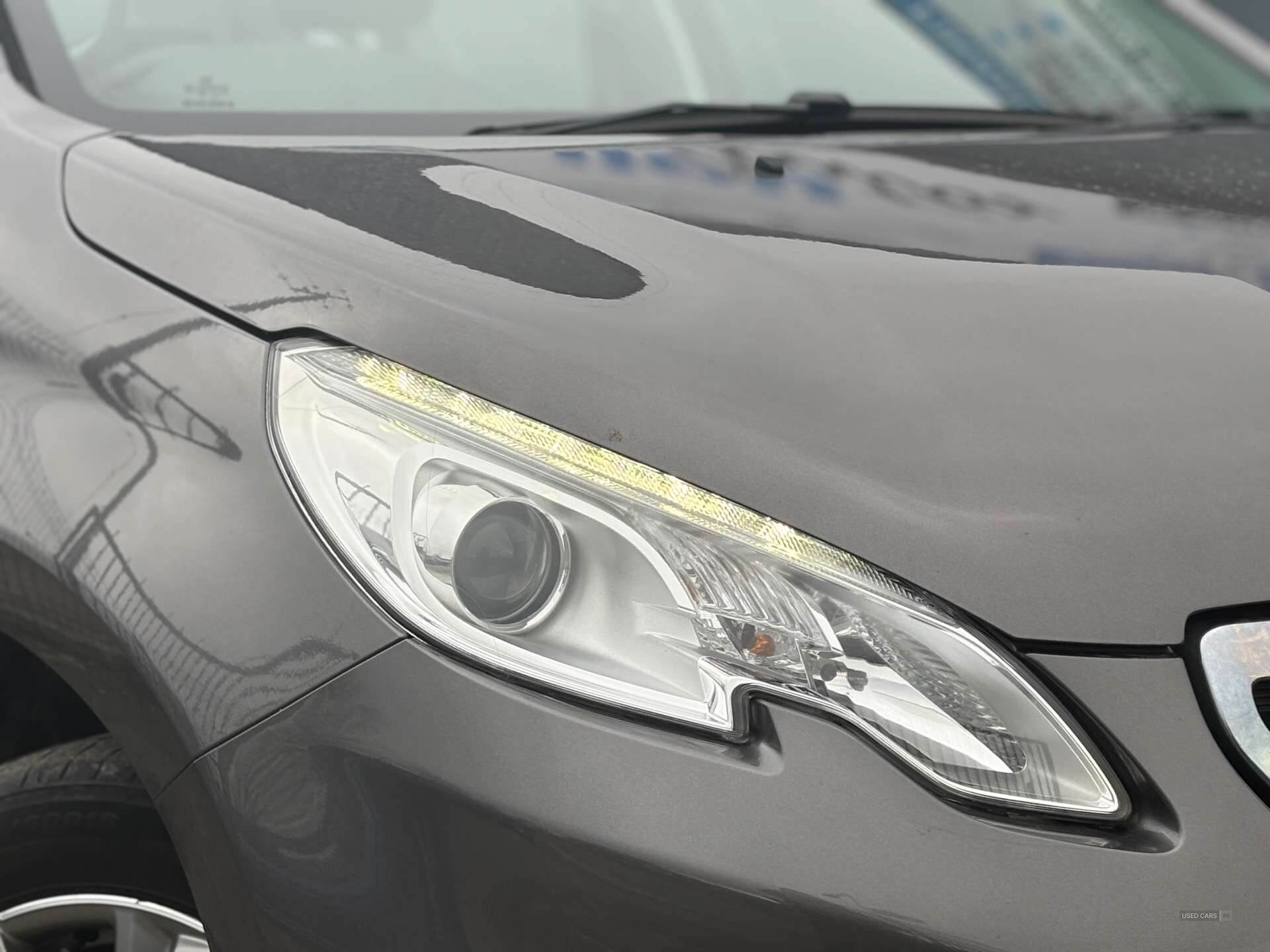 Mar 2014 Peugeot 2008 1.2 VTi Active 5dr