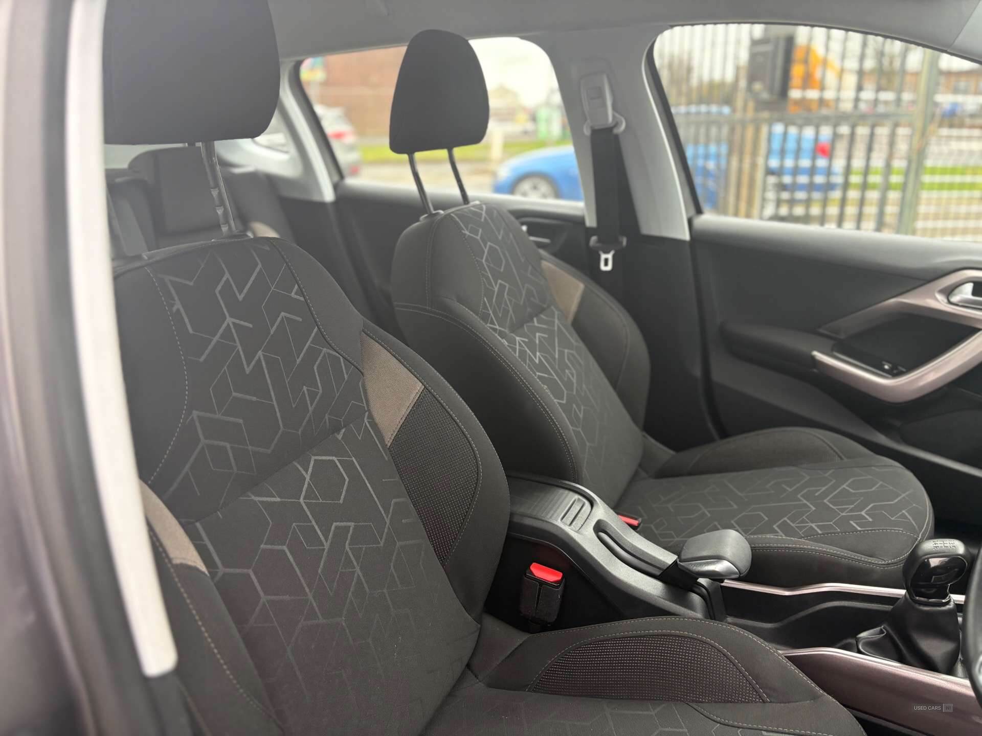 Mar 2014 Peugeot 2008 1.2 VTi Active 5dr